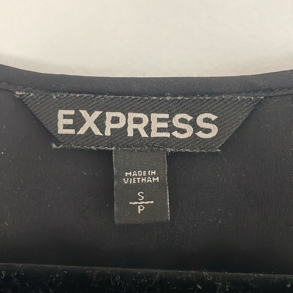 Express silky black top - Picture 2 of 4
